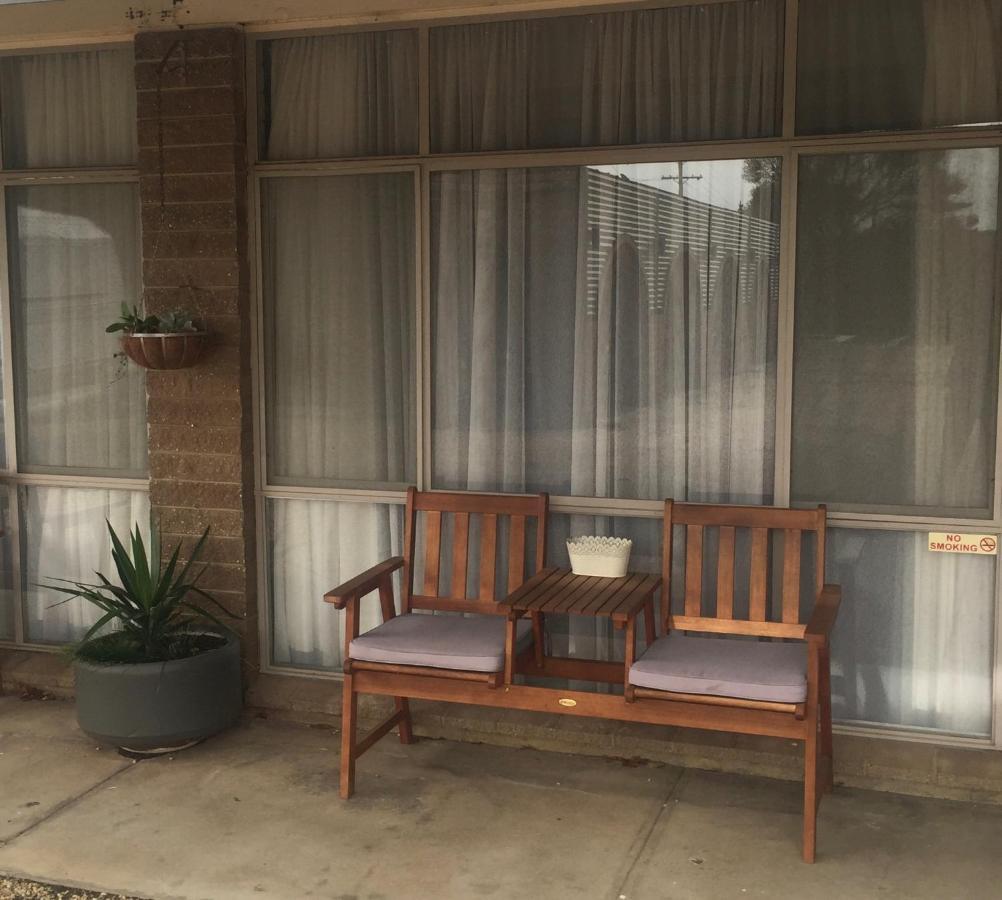 Thomas Lodge Motel Tocumwal Zewnętrze zdjęcie