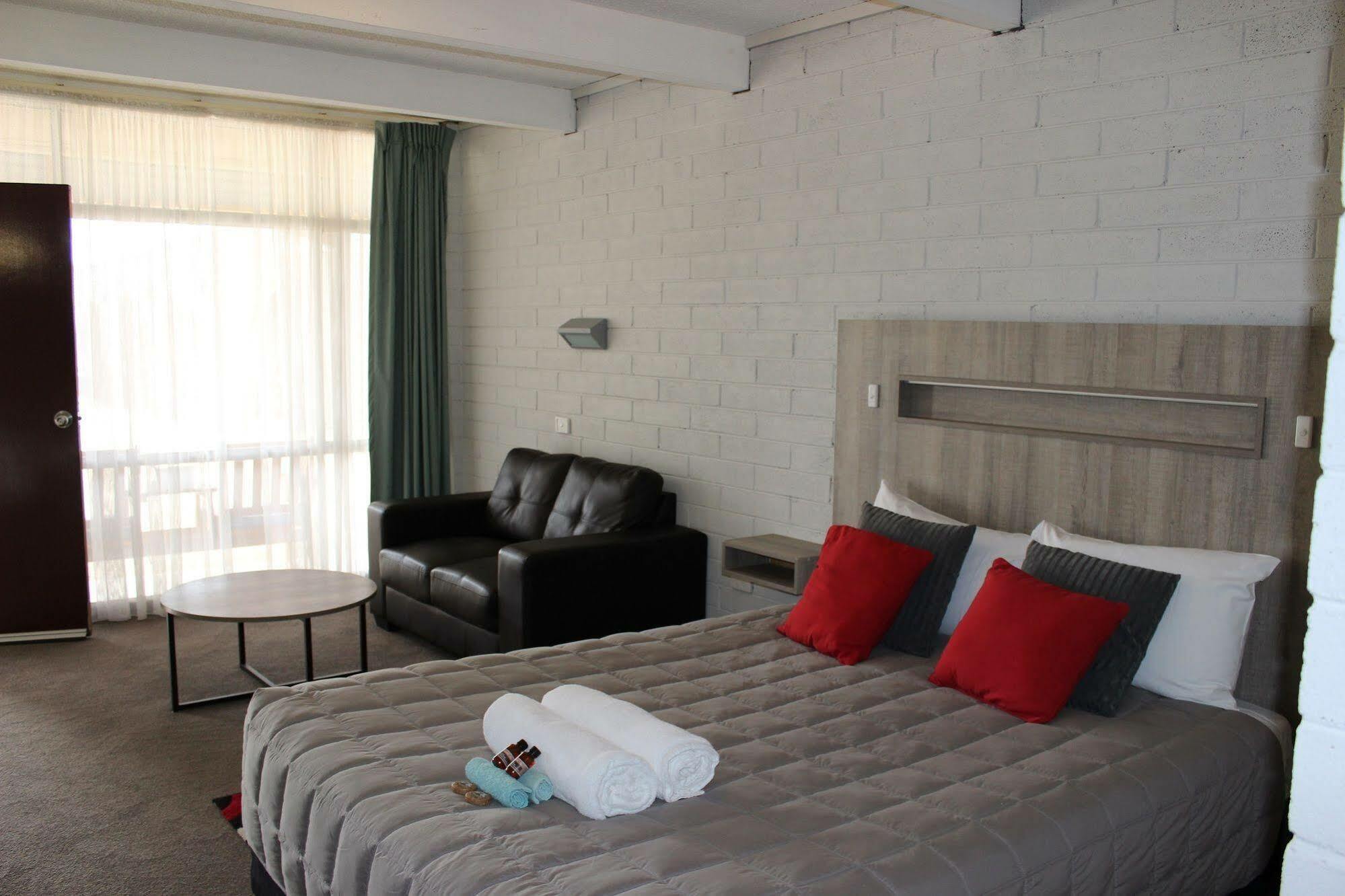 Thomas Lodge Motel Tocumwal Zewnętrze zdjęcie